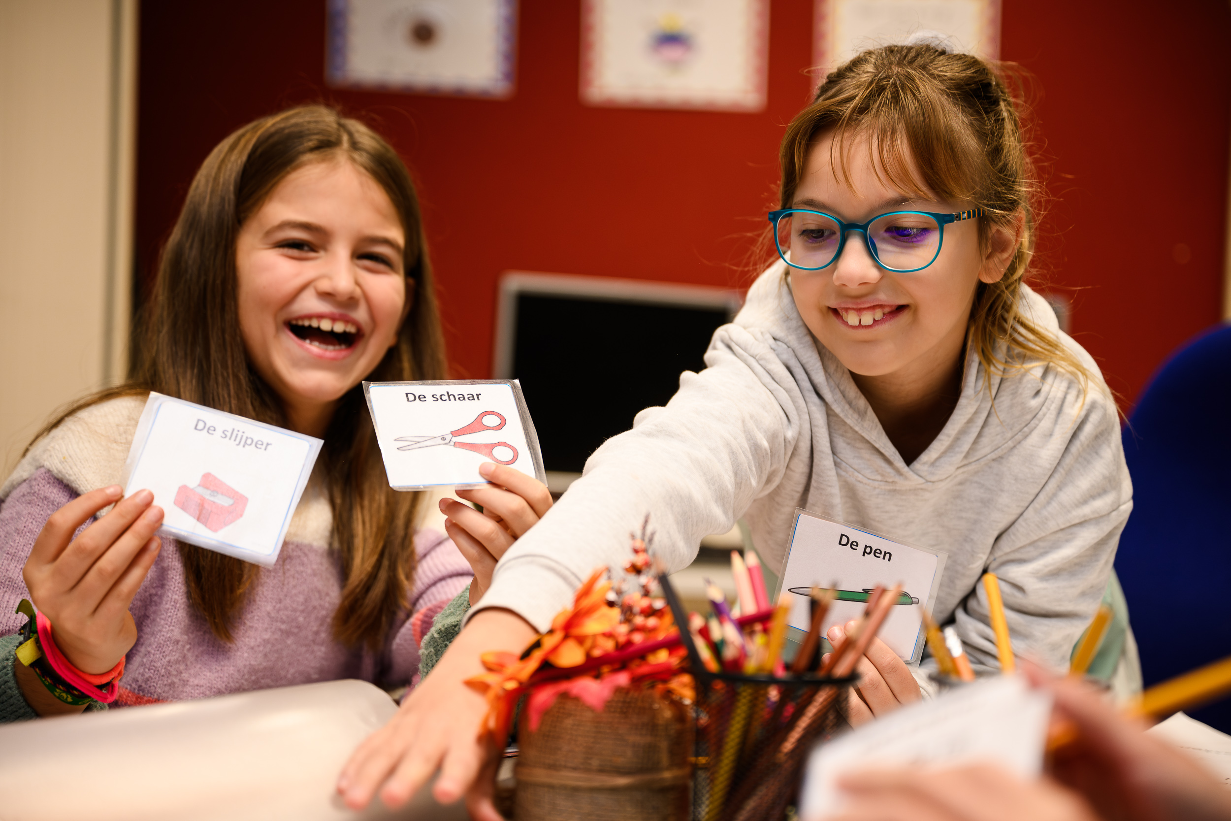 Primary students learning Dutch